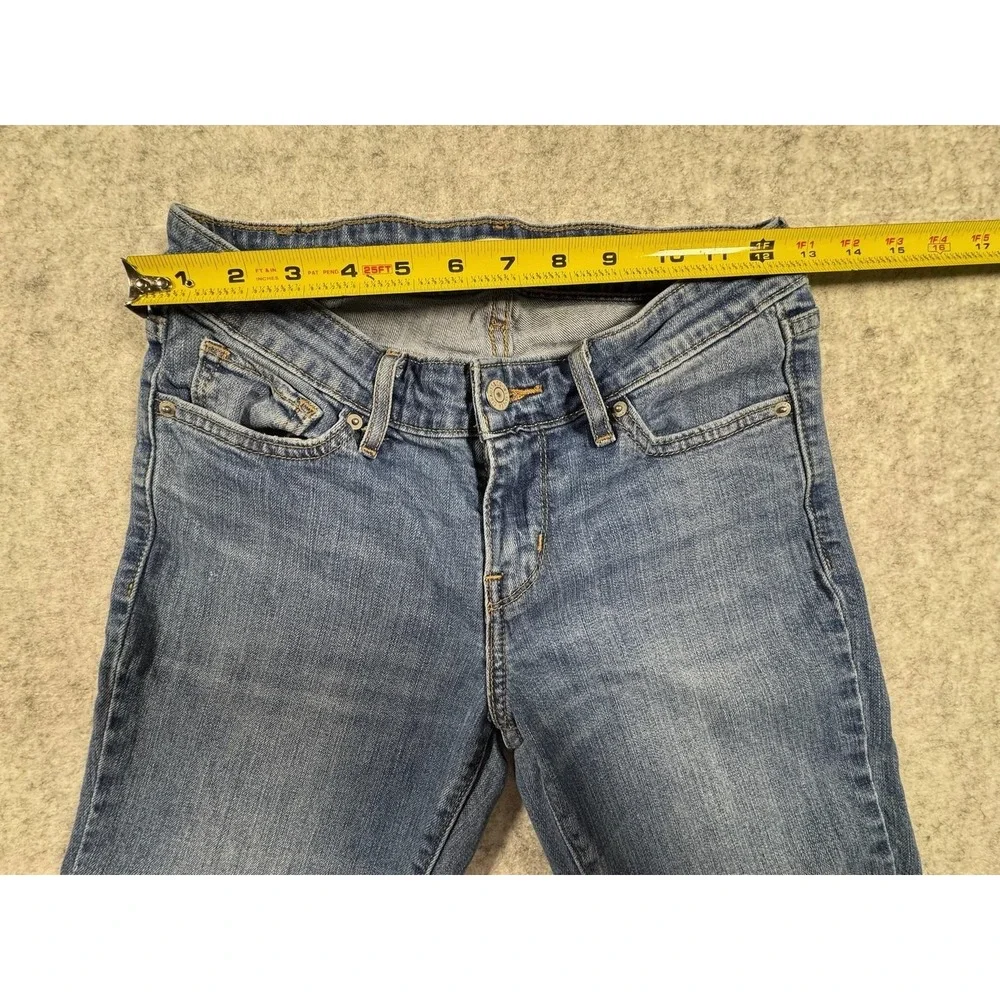 Levis levi 711